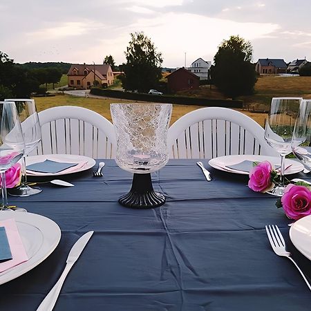 Au Chant Des Roches - Parking - Wifi - Terrasse - Chambres Familiales - Cerfontaine Exterior photo