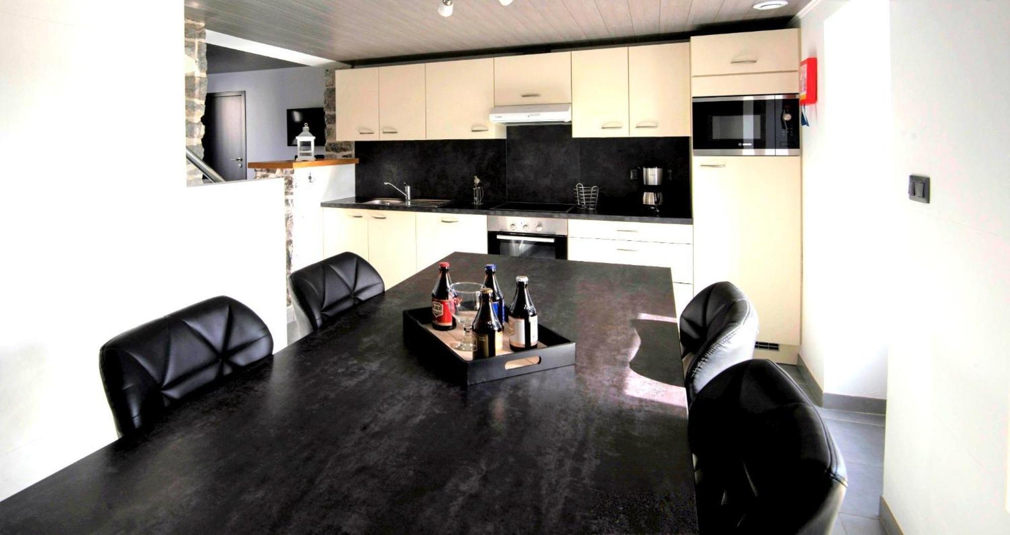 Au Chant Des Roches - Parking - Wifi - Terrasse - Chambres Familiales - Cerfontaine Exterior photo